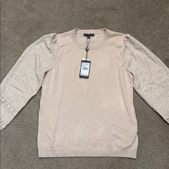 Adrianna Papell Tops - Adrianna Papell Light Sweater Blouse